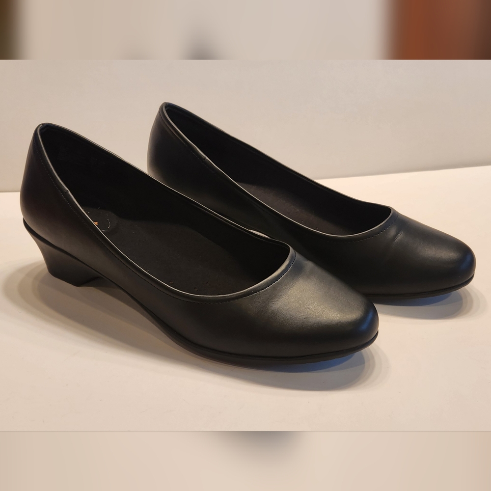 Tressa Black Pumps, Slip Resistant,  24/7 Comfort, Women's 10 Wide